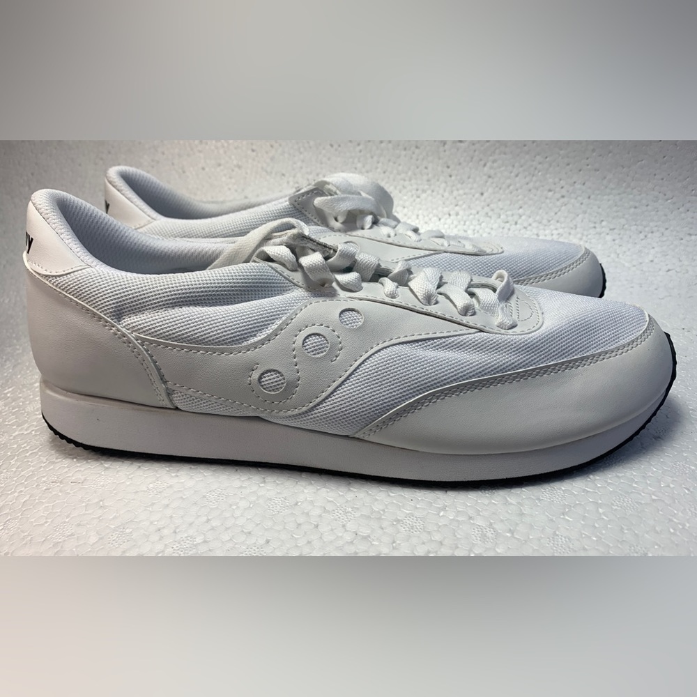 Saucony sneaker trainers 9.5 41 White fashion comfort casual